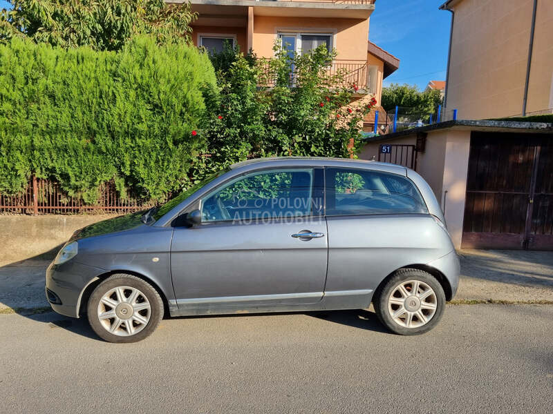 Lancia Ypsilon 1.2