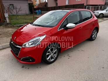 Peugeot 208 1.2pano autom allure