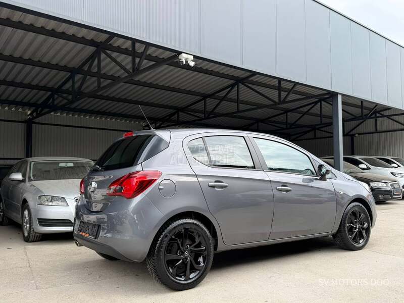 Opel Corsa E 1.4 16V COSMO