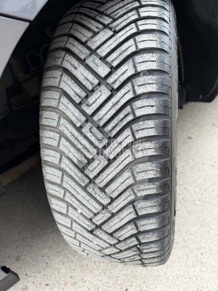 Opel Corsa E 1.4 16V COSMO