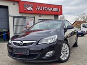 Opel Astra J 1.4 111000K m NOOVO