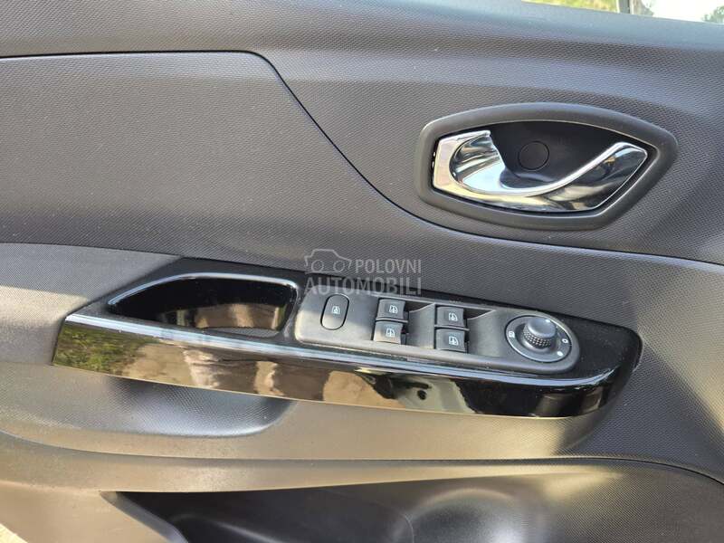 Renault Captur TCe