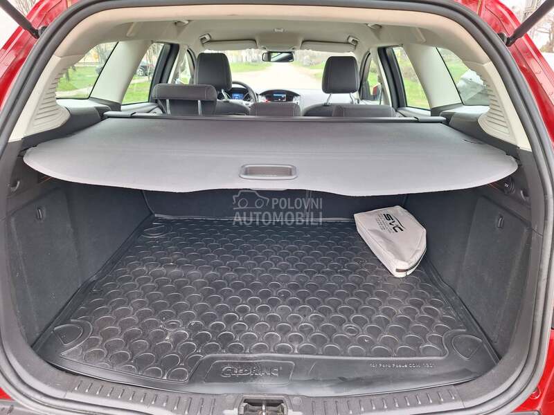 Ford Focus 1,6 d,NAVG,PREELEP