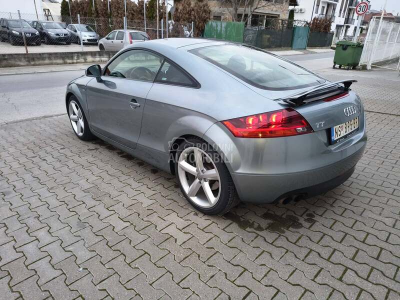 Audi TT 