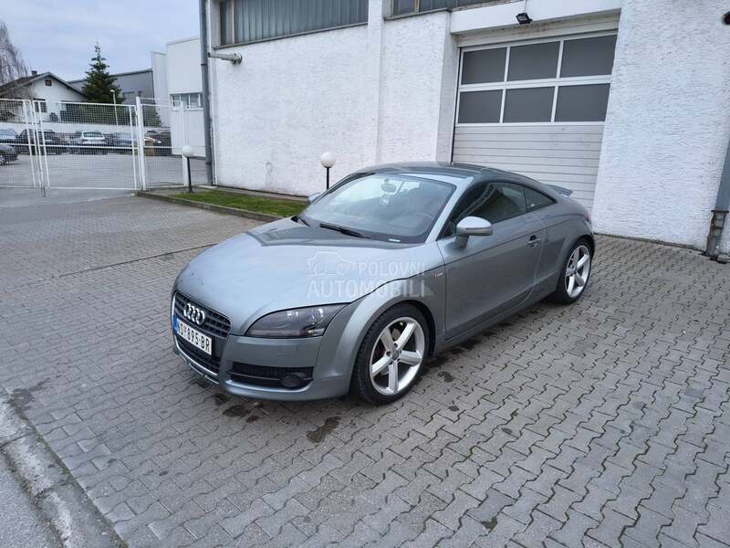 Audi TT 