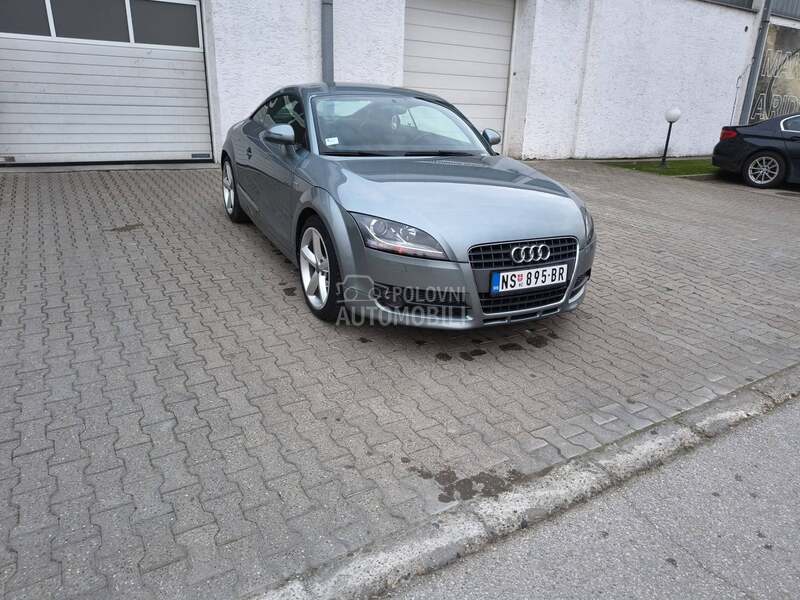 Audi TT 