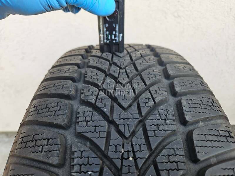 Dunlop 205/55 R16 Zimska