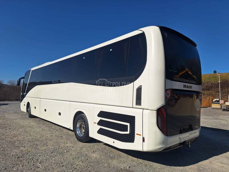 MAN Lions Coach R010