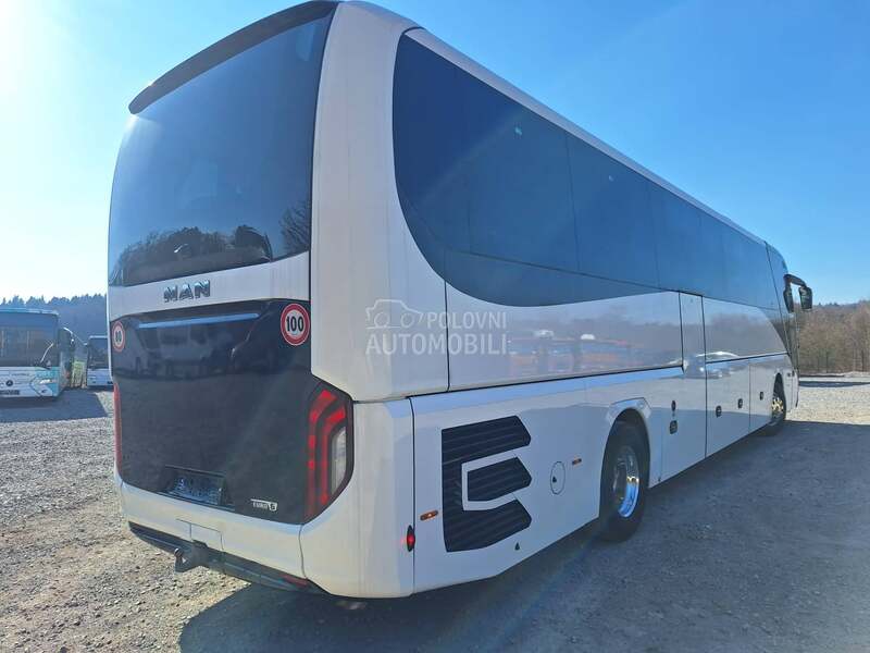 MAN Lions Coach R010