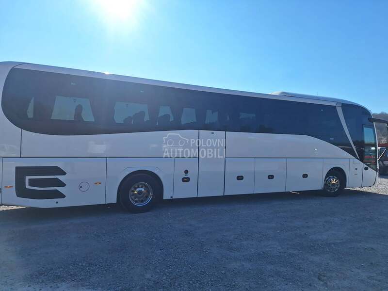 MAN Lions Coach R010