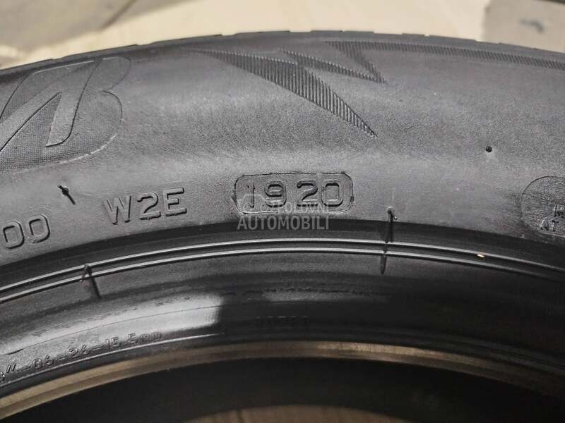 Bridgestone 225/55 R18 Zimska