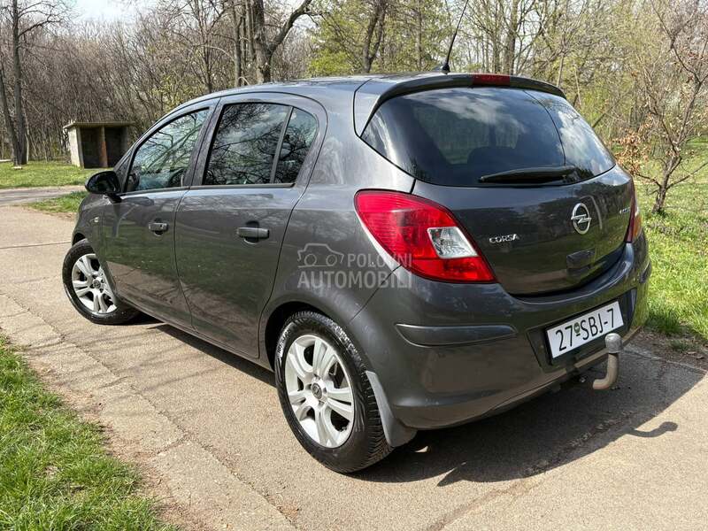 Opel Corsa D 1.3d nawi holand