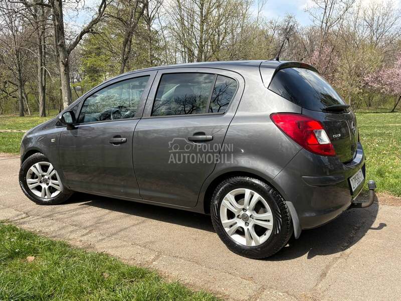 Opel Corsa D 1.3d nawi holand