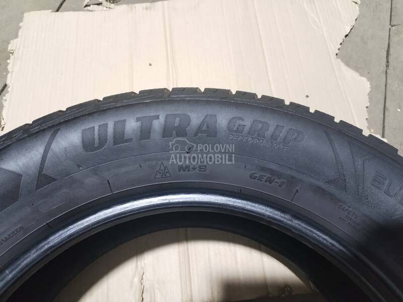Goodyear 225/65 R17 Zimska