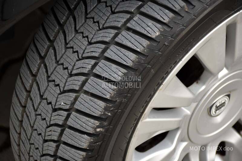 Lancia Ypsilon 1.2 / 8v / REG