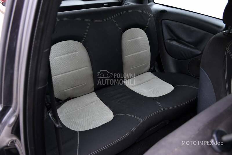 Lancia Ypsilon 1.2 / 8v / REG