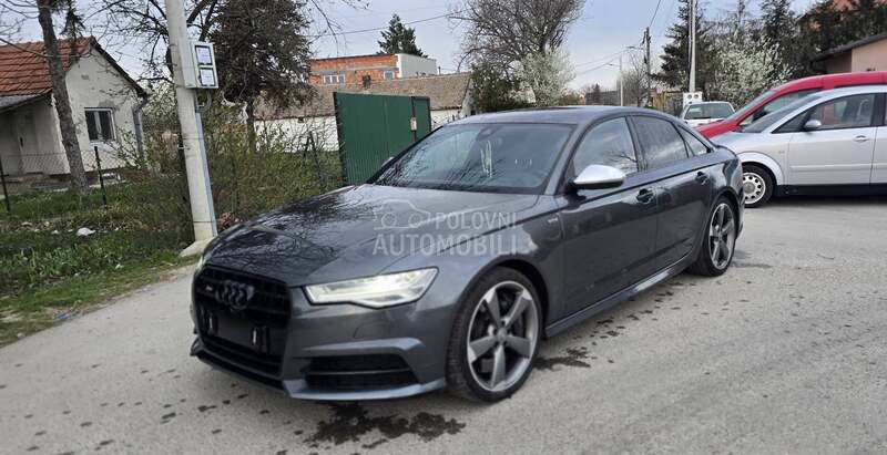Audi S6 