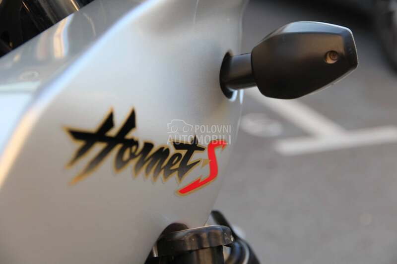 Honda Hornet S