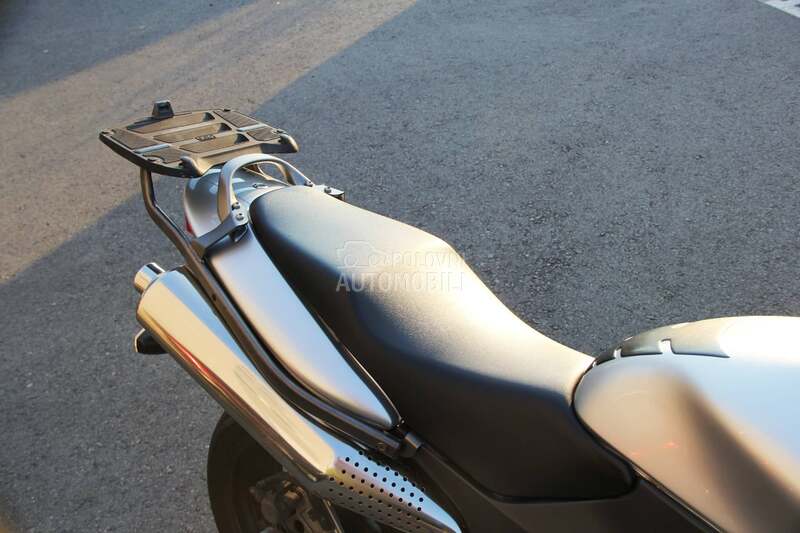 Honda Hornet S