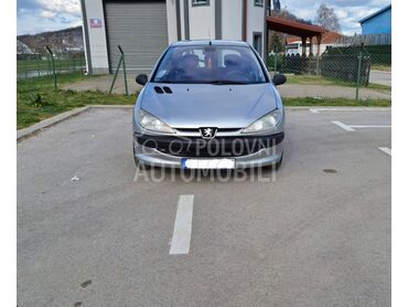 Peugeot 206 1.1