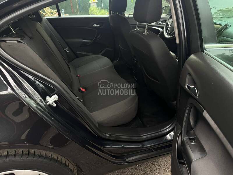 Opel Insignia 1.6 cdti auto.matic