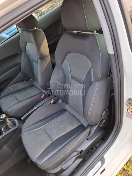 Audi A1 2013. god. -  kompletan auto u delovima