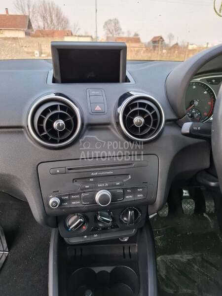 Audi A1 2013. god. -  kompletan auto u delovima