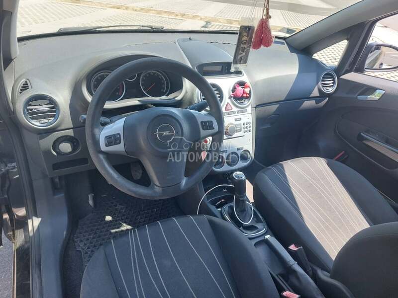 Opel Corsa E 1.2