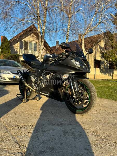 Kawasaki zx6r