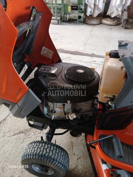 Husqvarna YTH 24v48
