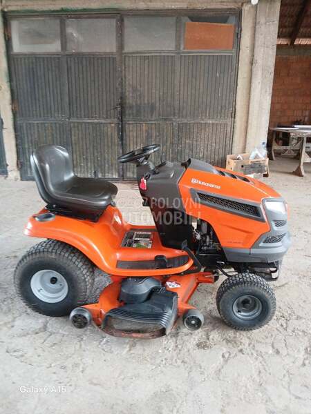 Husqvarna YTH 24v48