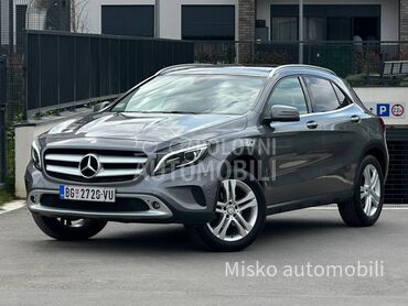 Mercedes Benz GLA 180 i Pano Led Kamera