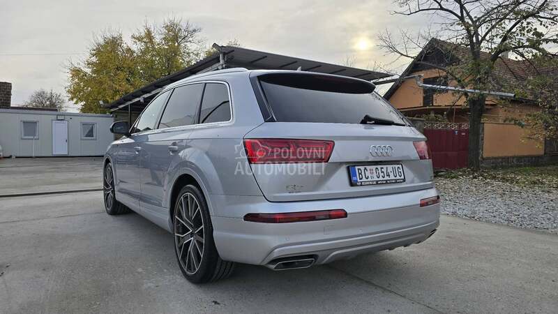 Audi Q7 MATRIX SQ7 OPTIK