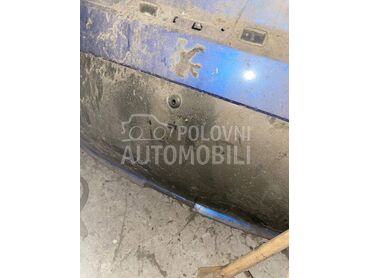 Zadnje staklo za Peugeot 307 za 2003. god.