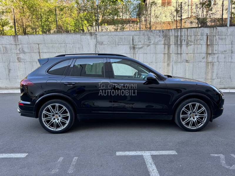 Porsche Cayenne PLATINUM EDICION