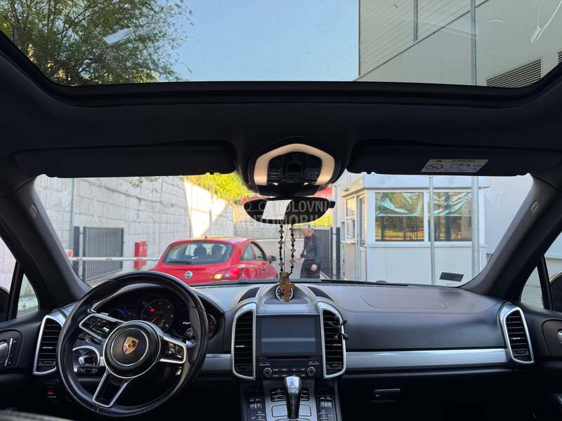 Porsche Cayenne PLATINUM EDICION