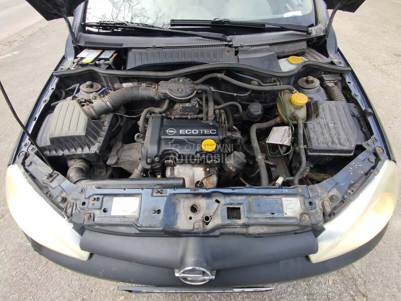 Opel Corsa C 1.0