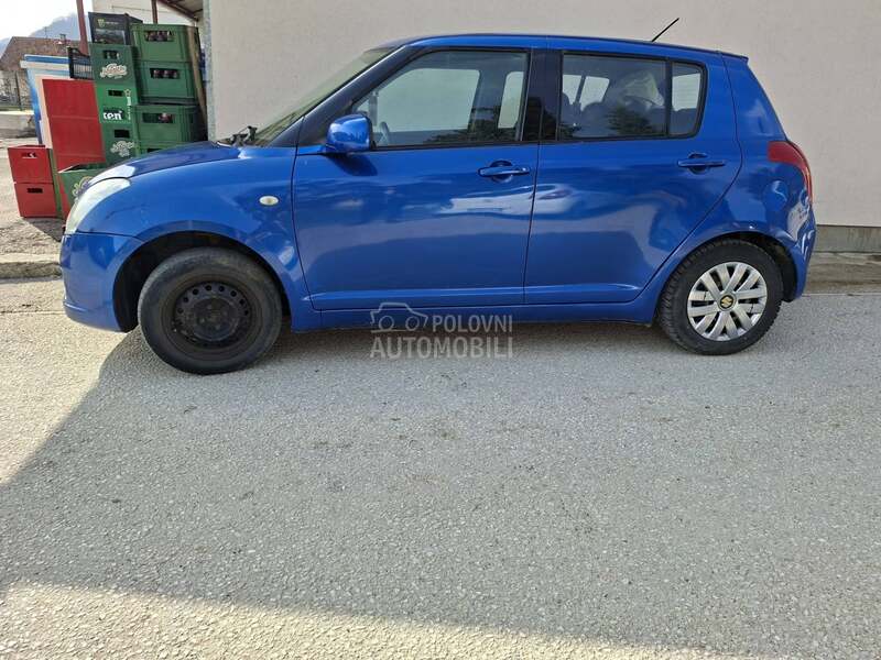 Suzuki Swift 