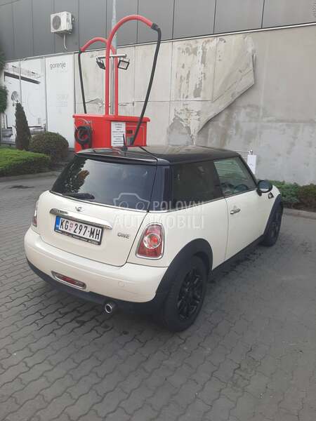 MINI One 