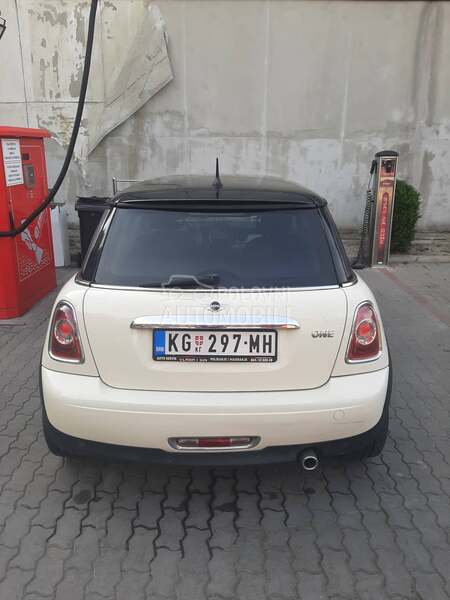 MINI One 