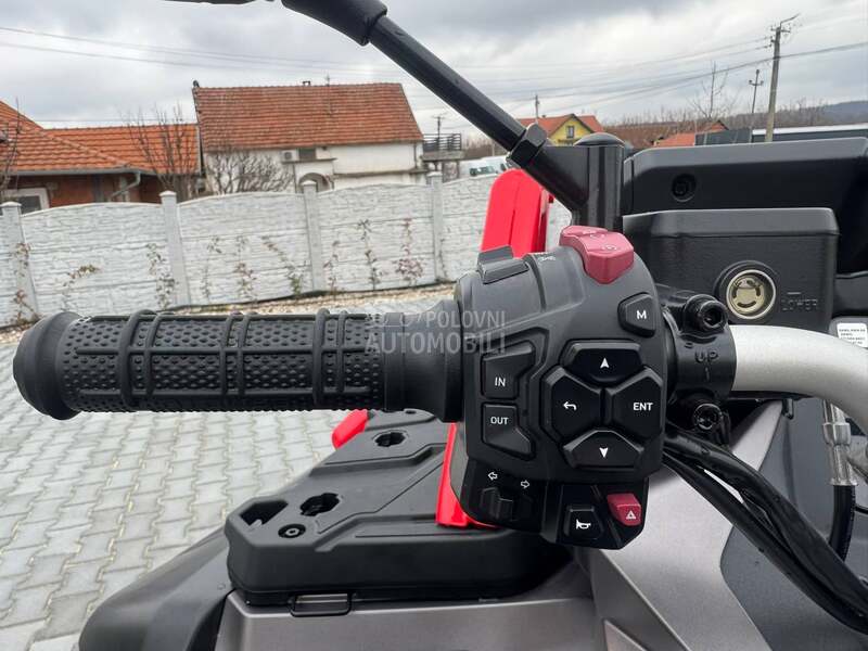 CFMOTO CFORCE 1000 MUD