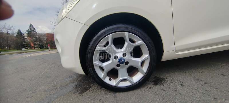 Ford Ka TITANIUM
