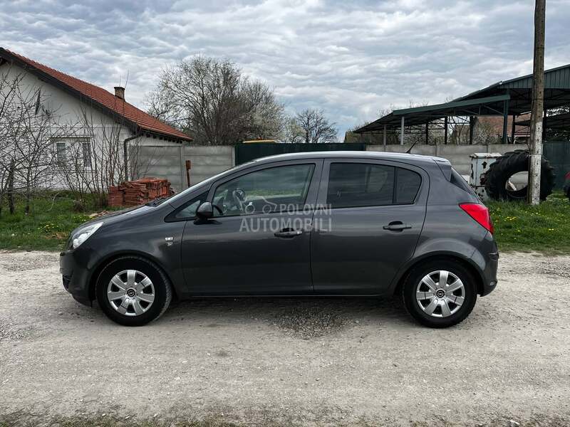 Opel Corsa D 