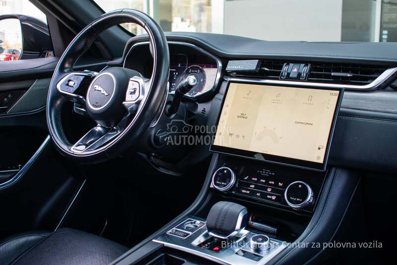 Jaguar F pace S  D200  AWD
