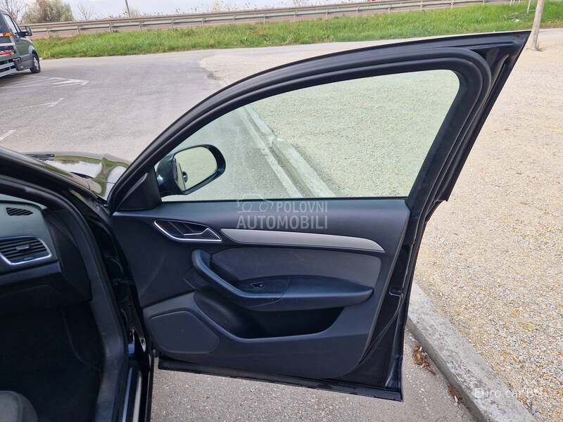 Audi Q3 E X C L U S I V E