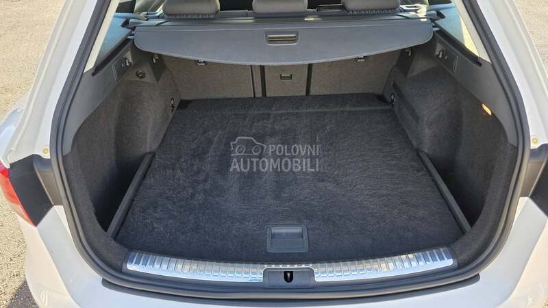 Seat Leon 1.6 TDI matrix/led