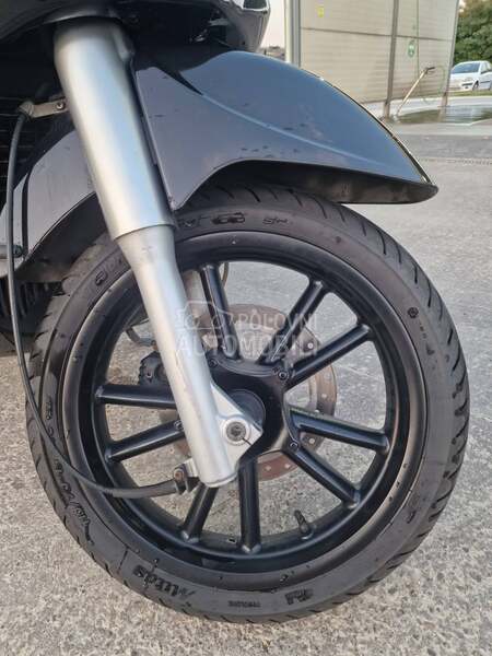 Piaggio Beverly Tourer