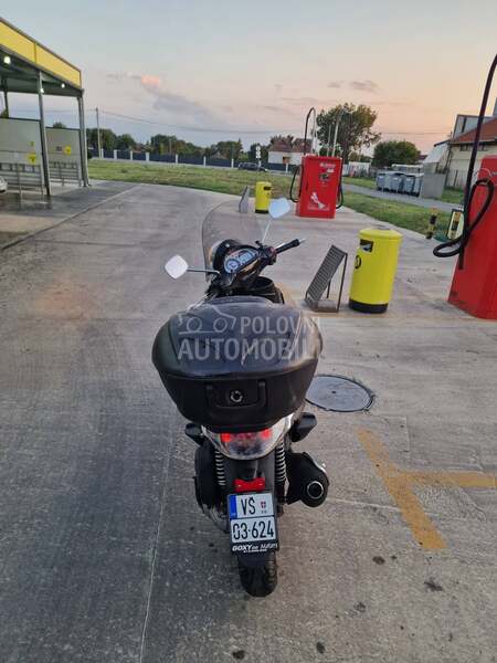 Piaggio Beverly Tourer