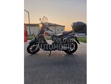 Piaggio Beverly Tourer