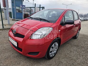 Toyota Yaris 1.0B